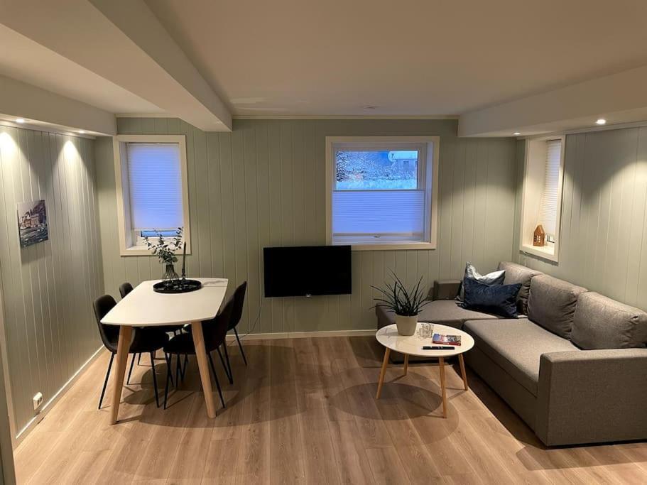 Lofoten - New Apartment, Close To Airport. Leknes Dış mekan fotoğraf