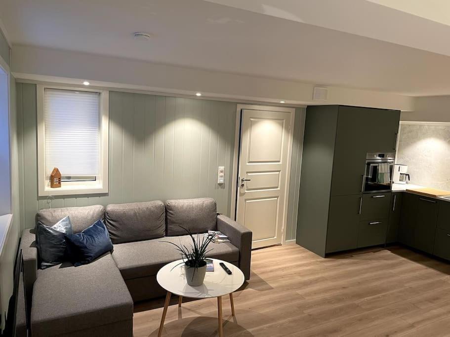 Lofoten - New Apartment, Close To Airport. Leknes Dış mekan fotoğraf